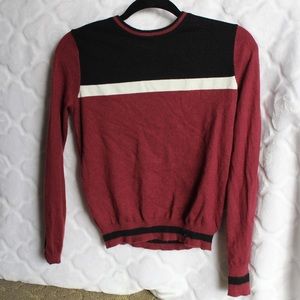 BRAND NEW FOREVER 21 RED BLACK AND WHITE SWEATER